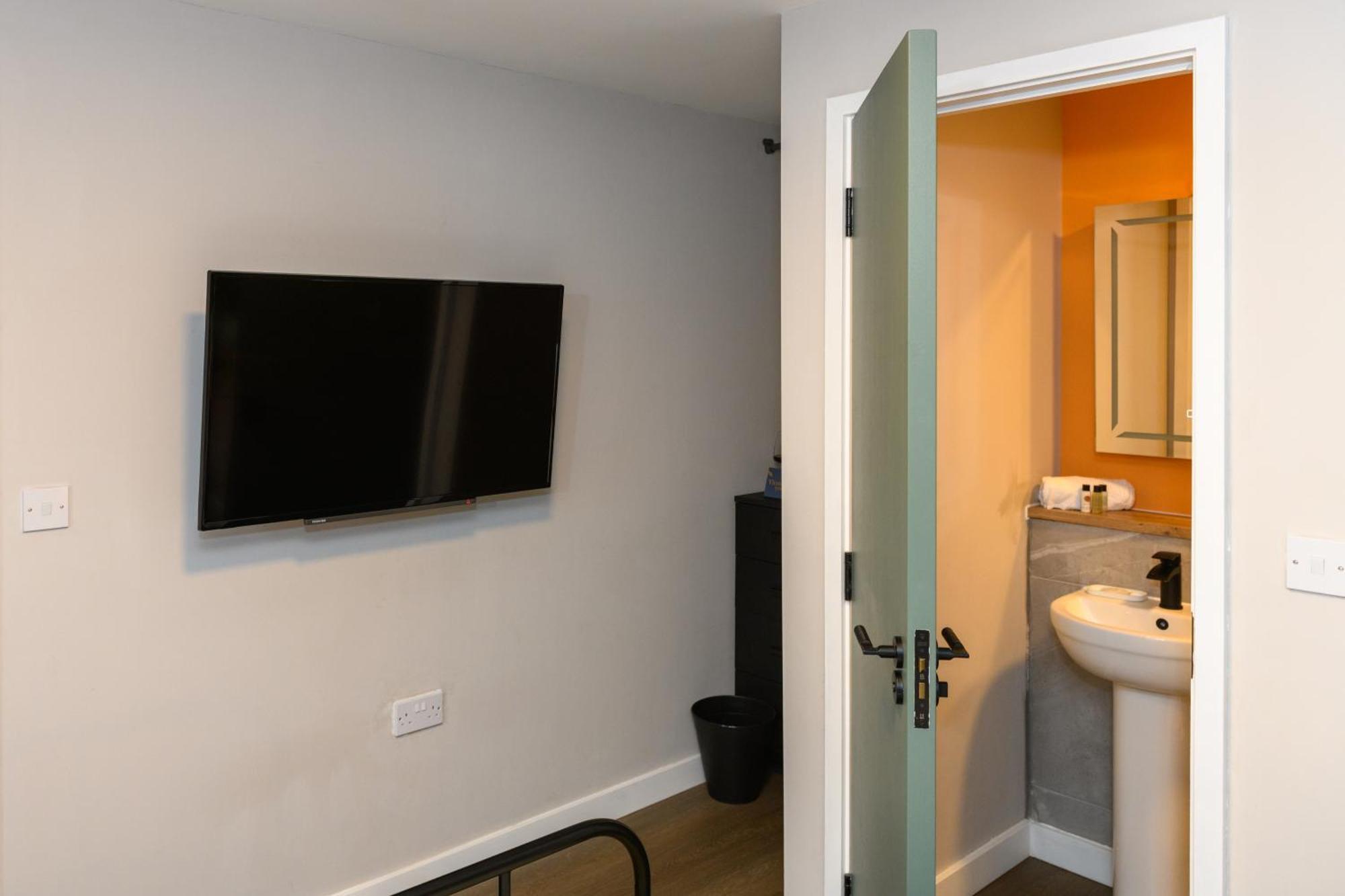 Gad Suite By Koya Homes - 2 Ensuite Bedroom Apartment, Cardiff City Centre, Free Parking Exterior photo